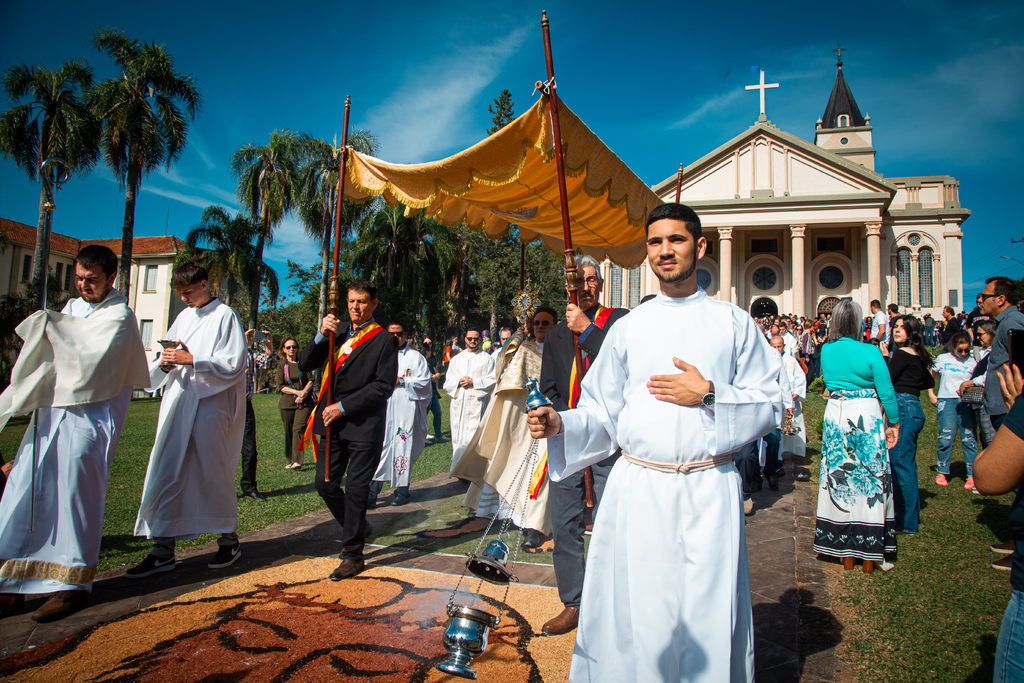 Depois das enchentes, Vale Vêneto se prepara para a celebração de Corpus Christi Depois das enchentes, Vale Vêneto se prepara para a celebração de Corpus Christi