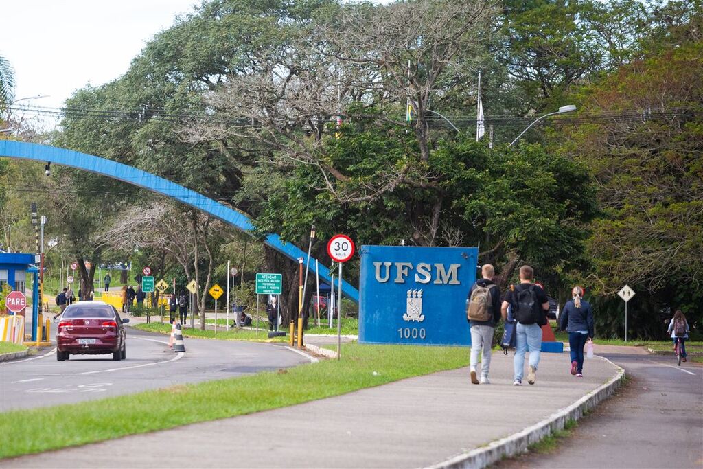 título imagem UFSM realizará reunião aberta para debater calendário acadêmico nesta quinta-feira