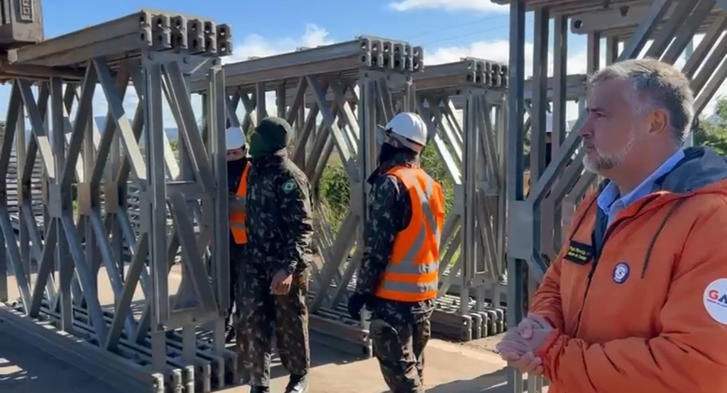 título imagem Ministro Paulo Pimenta visita diferentes pontos em Santa Maria e Região
