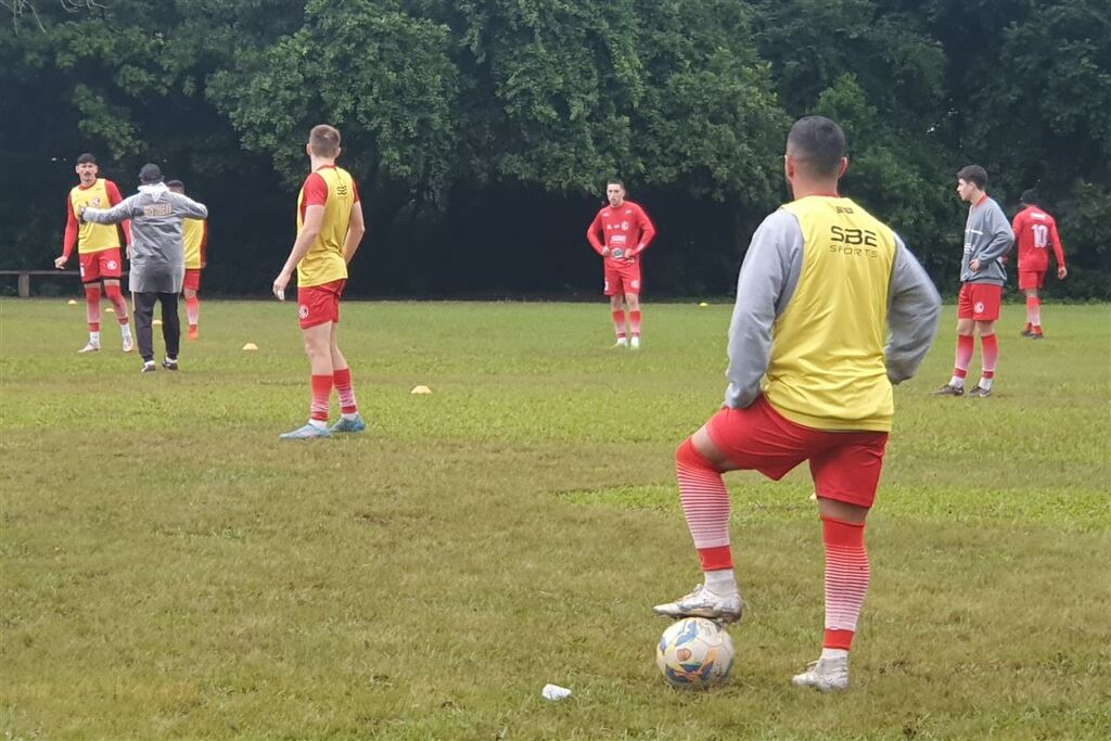 título imagem Inter-SM abre semana que marcará a volta dos jogos da Divisão de Acesso