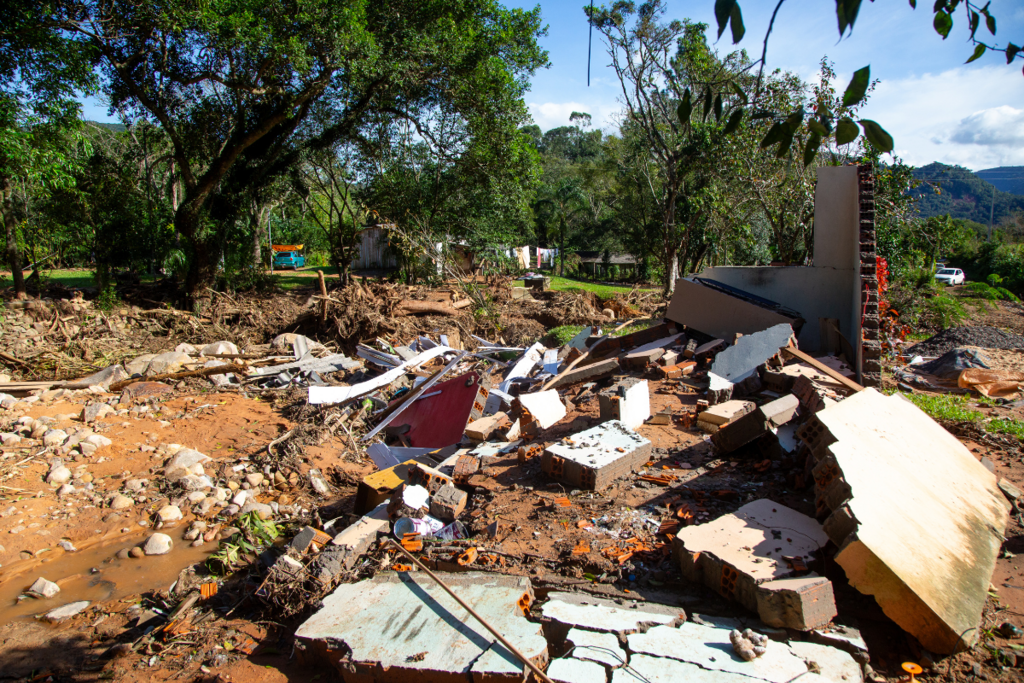 título imagem Faxinal do Soturno precisará de R$ 15 milhões para reconstruir infraestrutura do município, diz prefeito