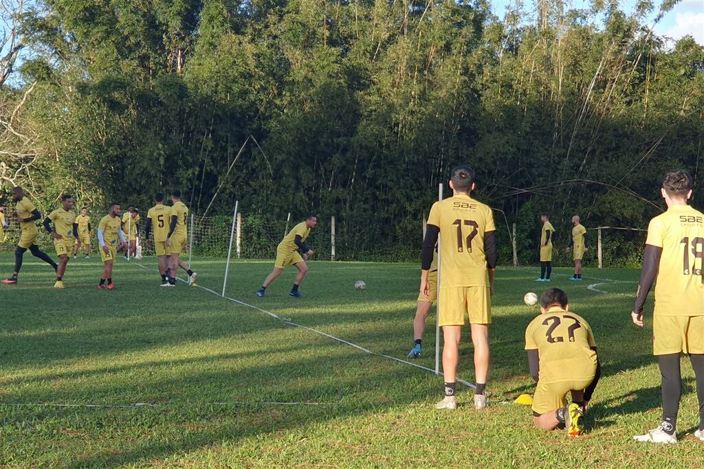 Inter-SM se prepara para enfrentar o Lajeadense na retomada da Divisão de Acesso Inter-SM se prepara para enfrentar o Lajeadense na retomada da Divisão de Acesso