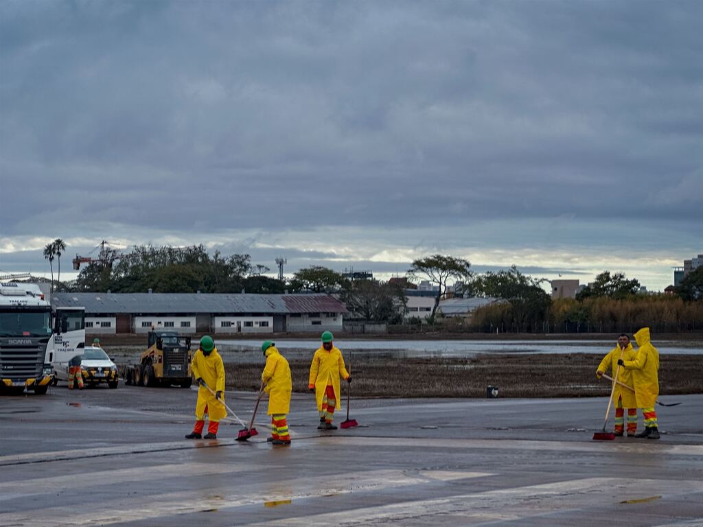 título imagem Aeroporto Salgado Filho pode ser liberado só em dezembro