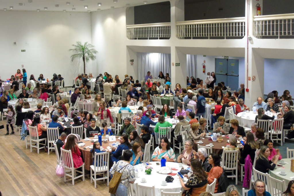 Foto:Ascom da Aapecan - Registro do chá de 2023, em que 450 pessoas reuniram-se no ATC.