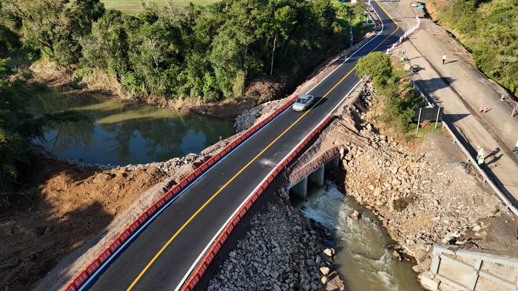 título imagem Todos os trechos da RSC-287, entre Santa Maria e Porto Alegre, estão liberados