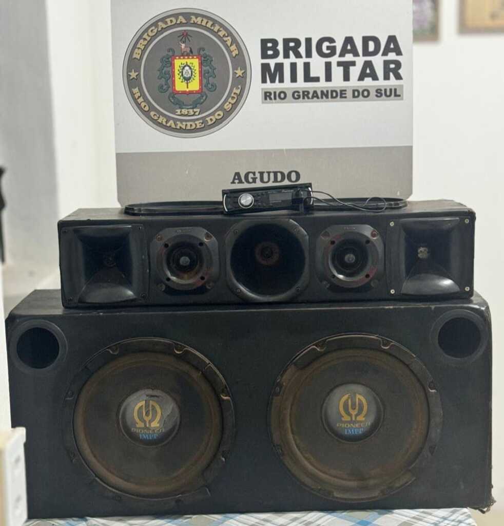 Brigada Militar apreende equipamento de som em Agudo após denúncias de perturbação do sossego Brigada Militar apreende equipamento de som em Agudo após denúncias de perturbação do sossego