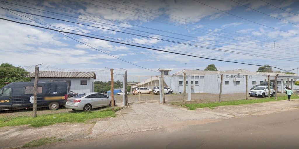 título imagem PM atira contra a própria cabeça ao ser flagrado com drogas em Cruz Alta, diz a Polícia Civil