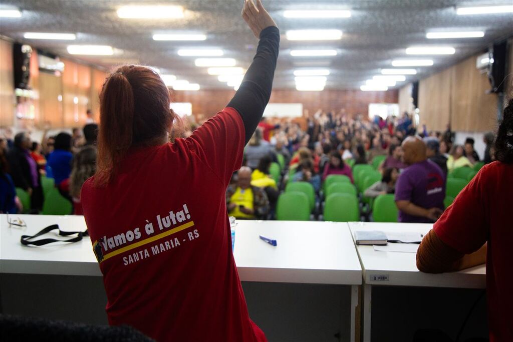 título imagem Técnicos administrativos em Educação da UFSM mantêm a greve; categoria é contrária a nova proposta do governo