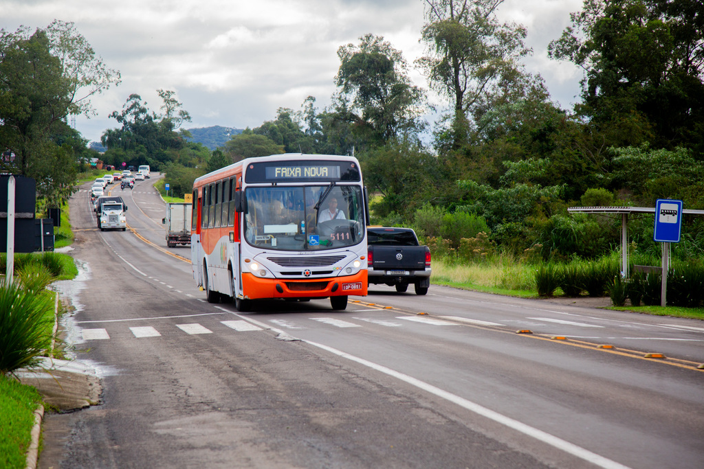 Transporte coletivo volta a circular após paralisação nesta quinta; Executivo garante que não haverá aumento nas tarifas Transporte coletivo volta a circular após paralisação nesta quinta; Executivo garante que não haverá aumento nas tarifas