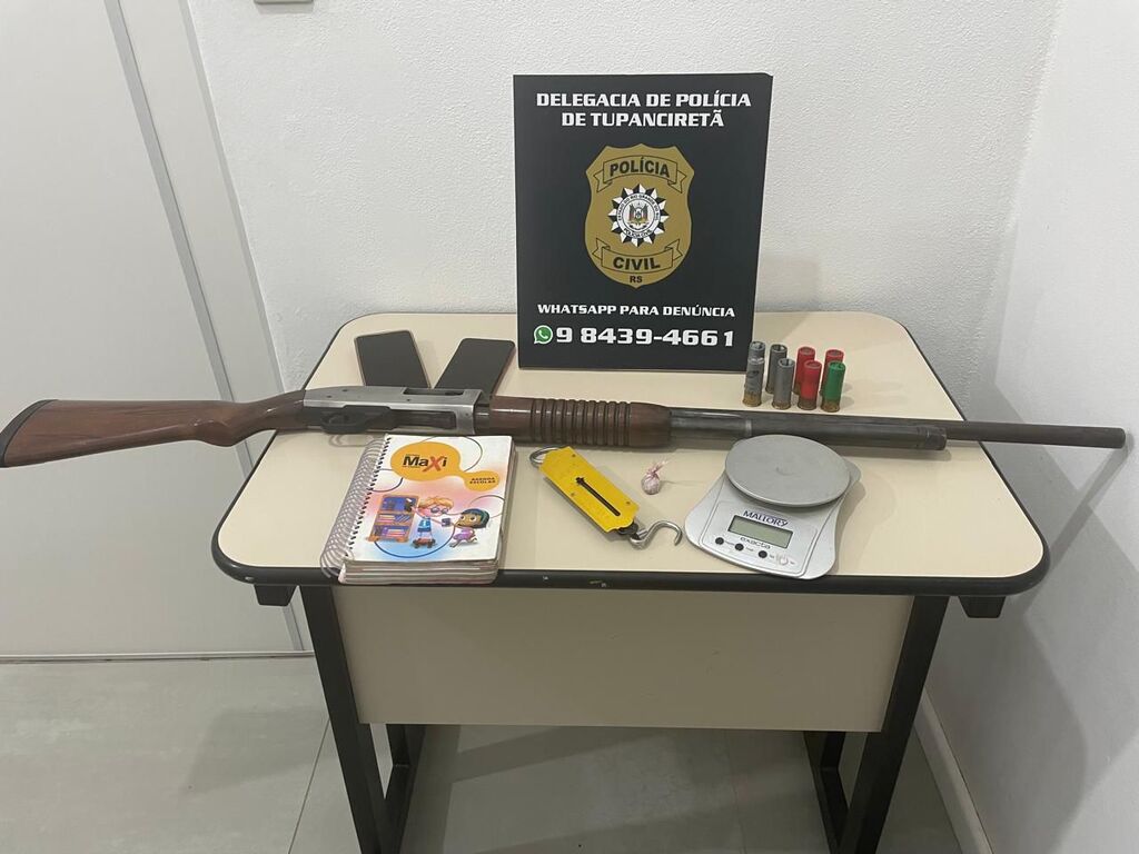 Polícia Civil apreende armas e munições em Tupanciretã; uma mulher foi presa em flagrante