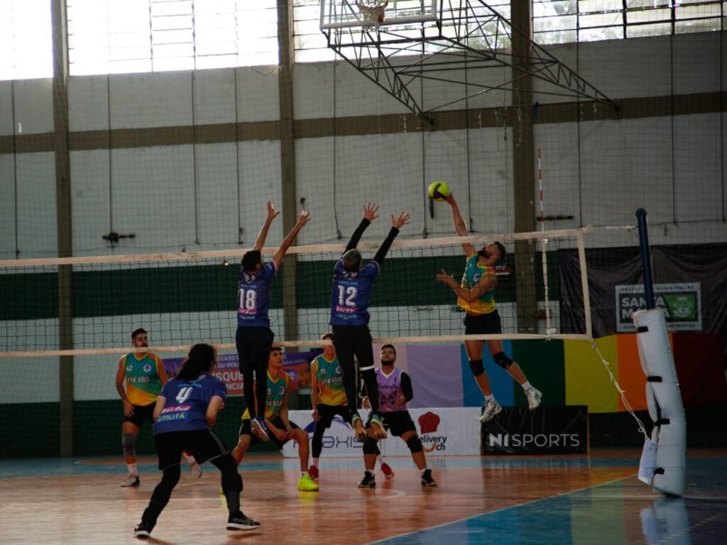 Terceira edição do Festival Internacional LGBTQIA+ de Vôlei será neste final de semana e contará com 12 equipes Terceira edição do Festival Internacional LGBTQIA+ de Vôlei será neste final de semana e contará com 12 equipes