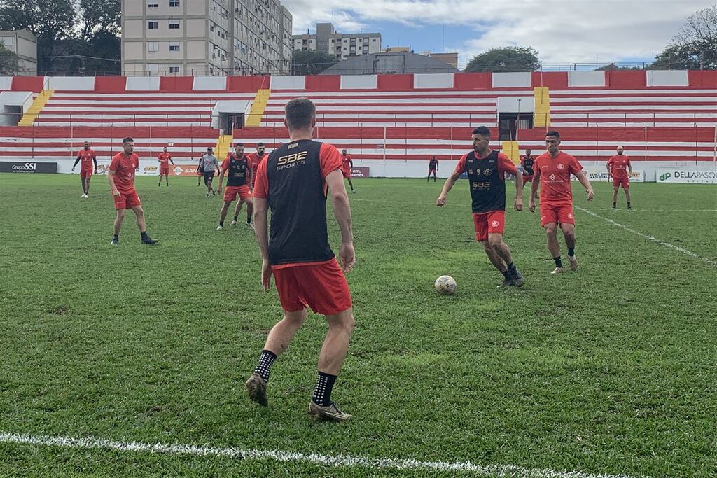 Líder do Grupo B da Divisão de Acesso, Inter-SM recebe o Lajeadense neste domingo