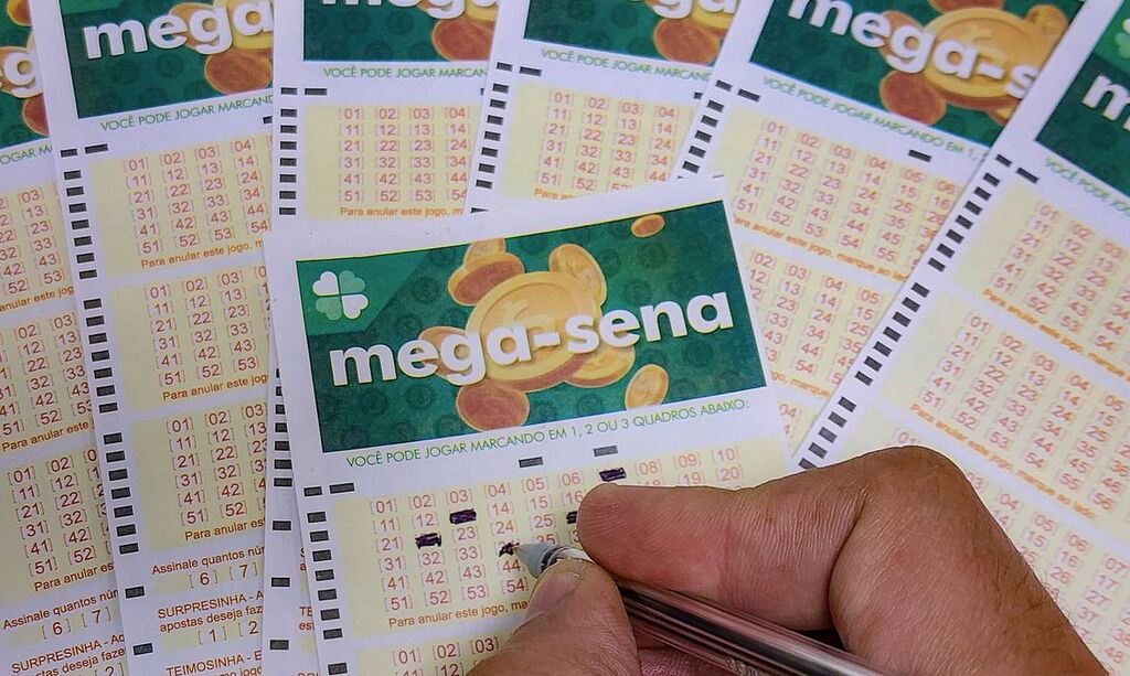título imagem Mega-Sena acumula em R$ 90 milhões e Quina de São João tem três acertadores