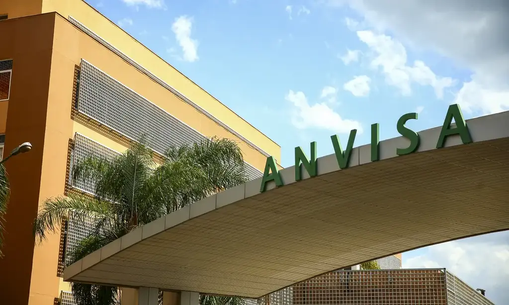 título imagem Anvisa proíbe produtos com fenol em procedimento de saúde ou estético