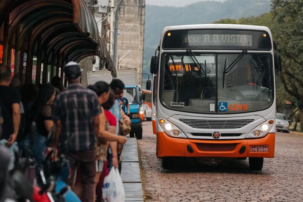 Por 20 a 0, Câmara aprova subsídio de R$ 23 milhões, mantendo tarifa a R$ 5 em Santa Maria
