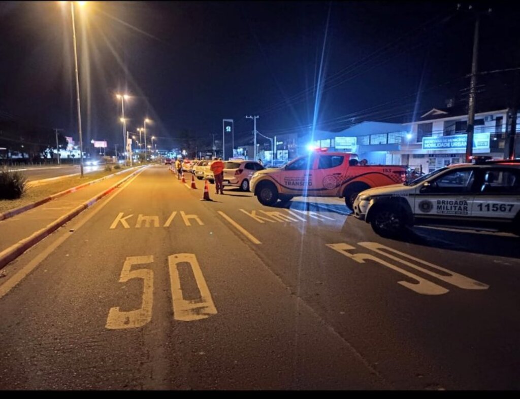 Operação Balada Segura: 14 veículos foram autuados durante fiscalização na madrugada deste domingo em Santa Maria