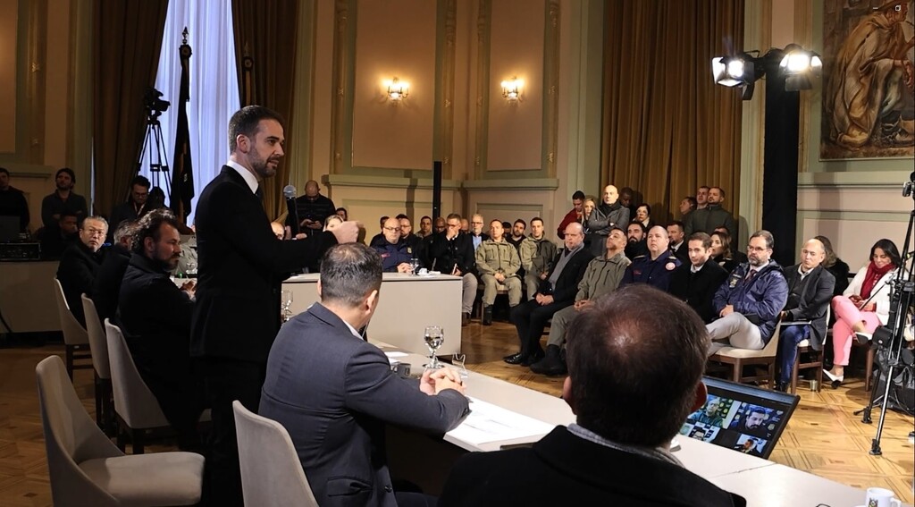 Foto: Palácio Piratini (Reprodução) - Governador Eduardo Leite e secretário da Segurança Pública, Sandro Caron de Moraes, apresentaram as estatísticas da violênica do primeiro semestre em evento na quarta-feira
