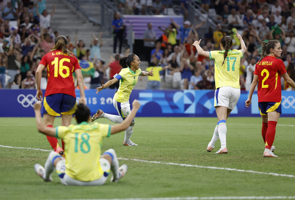 título imagem Futebol feminino na final, vôlei na semi e canoagem avança; veja o resumo do 11º dia de Jogos e a programação desta quarta