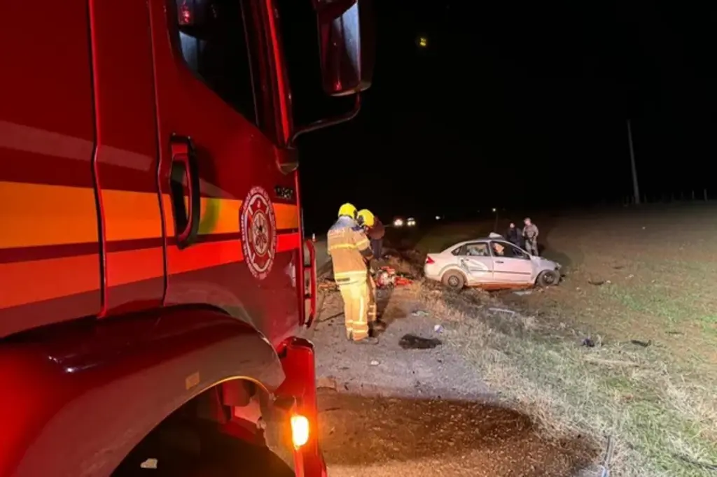 Dois acidentes deixam três pessoas mortas em menos de duas horas em Cruz Alta Dois acidentes deixam três pessoas mortas em menos de duas horas em Cruz Alta