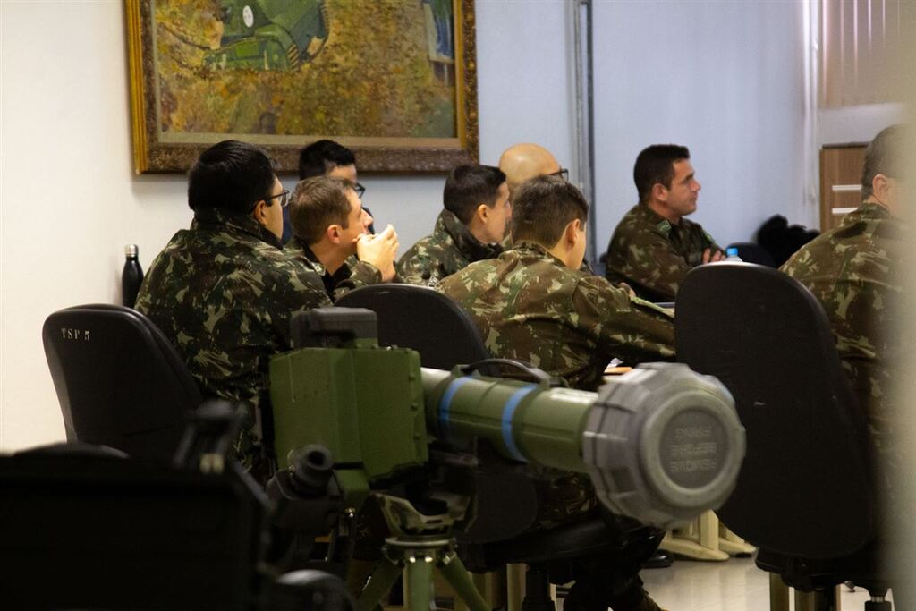 Centro de Instrução de Blindados de Santa Maria é o primeiro a receber treinamento de novos mísseis israelenses Centro de Instrução de Blindados de Santa Maria é o primeiro a receber treinamento de novos mísseis israelenses