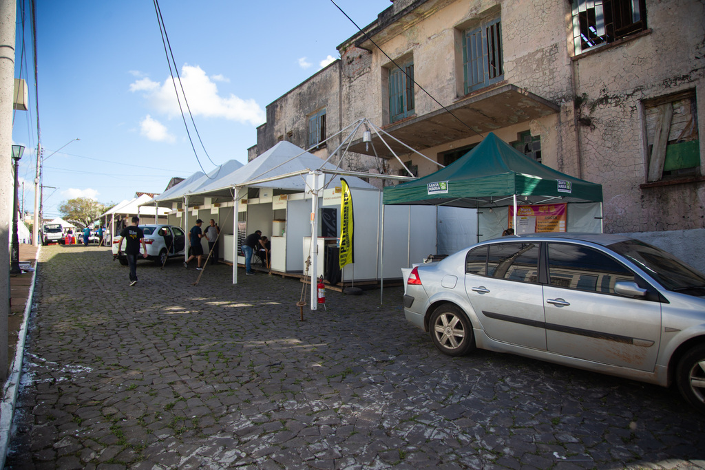 título imagem Estruturas do 2° Festival do Xis são montadas na Vila Belga; confira a lista de estabelecimentos