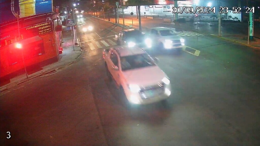 título imagem Polícia Civil irá responsabilizar donos de caminhonetes por disputar racha em avenidas de Santa Maria