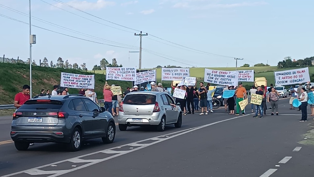 título imagem Demorou para a população protestar contra o pedágio na RSC-287