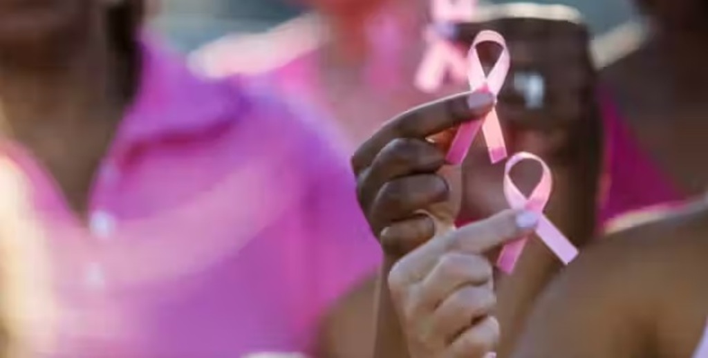 título imagem Inca estuda incidência de casos de câncer de mama agressivo em brasileiras negras