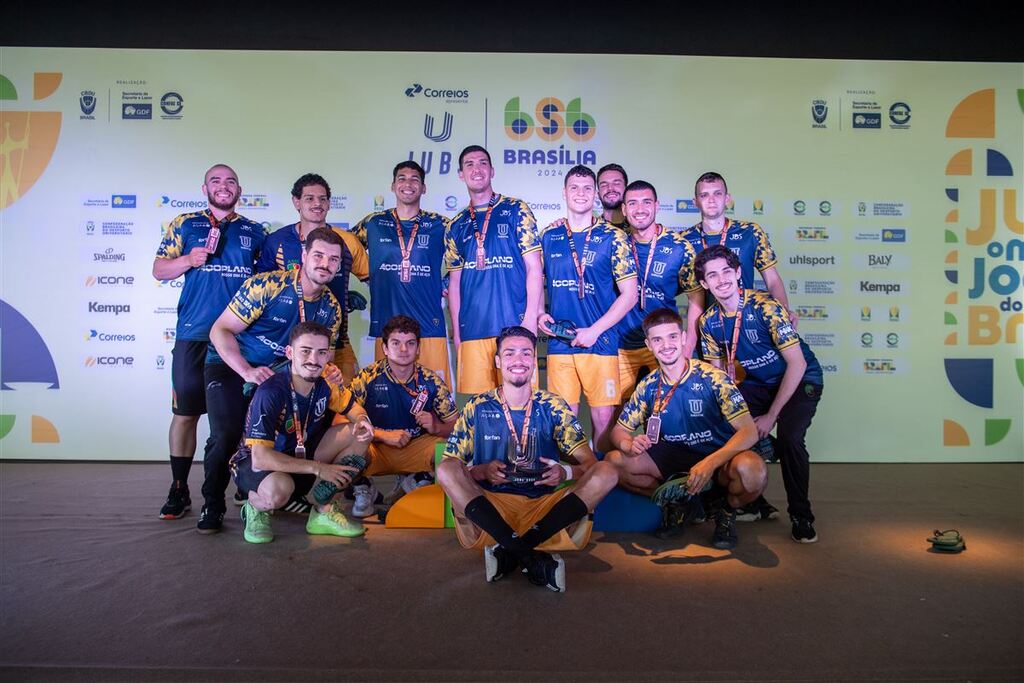Foto: CBDU (Divulgação) - Atletas que representam Santa Maria ganham o bronze na capital federal