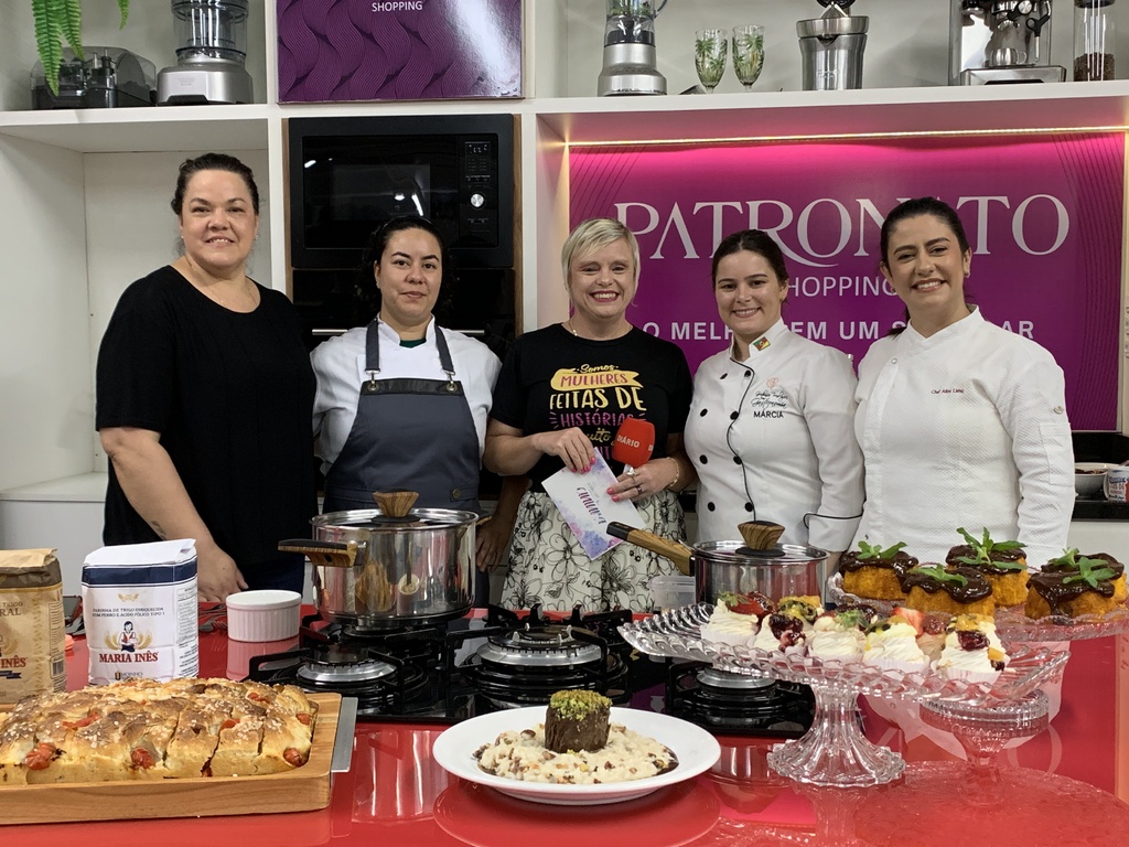 Chefs de cozinha preparam delícias, ao vivo, no programa Jogo de Cintura