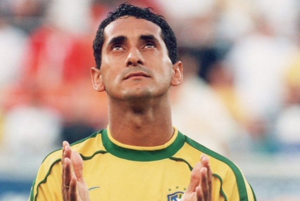 Morre ex-jogador do Grêmio que jogou a Copa do Mundo de 1998 Morre ex-jogador do Grêmio que jogou a Copa do Mundo de 1998