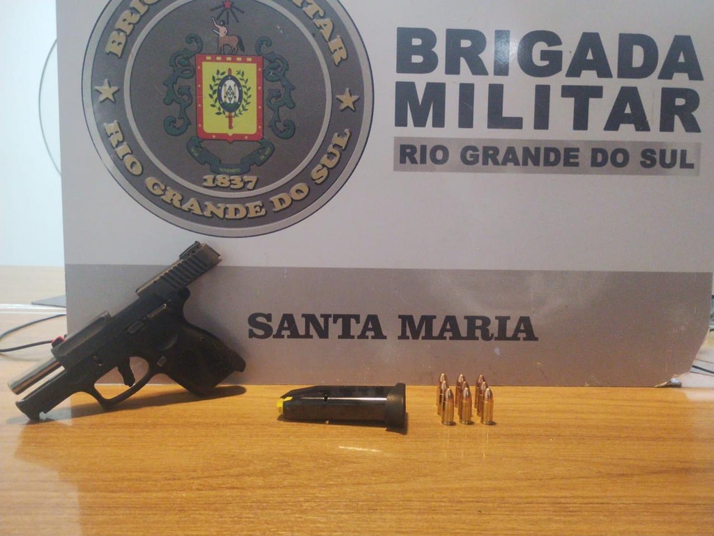 título imagem Homem é preso após ameaçar policial de folga em Santa Maria