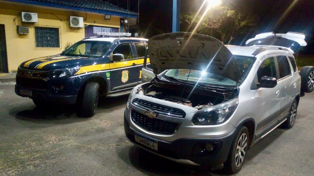 título imagem Procurado pela Justiça por participação nos atos de 8 de janeiro, homem é preso pela PRF na região