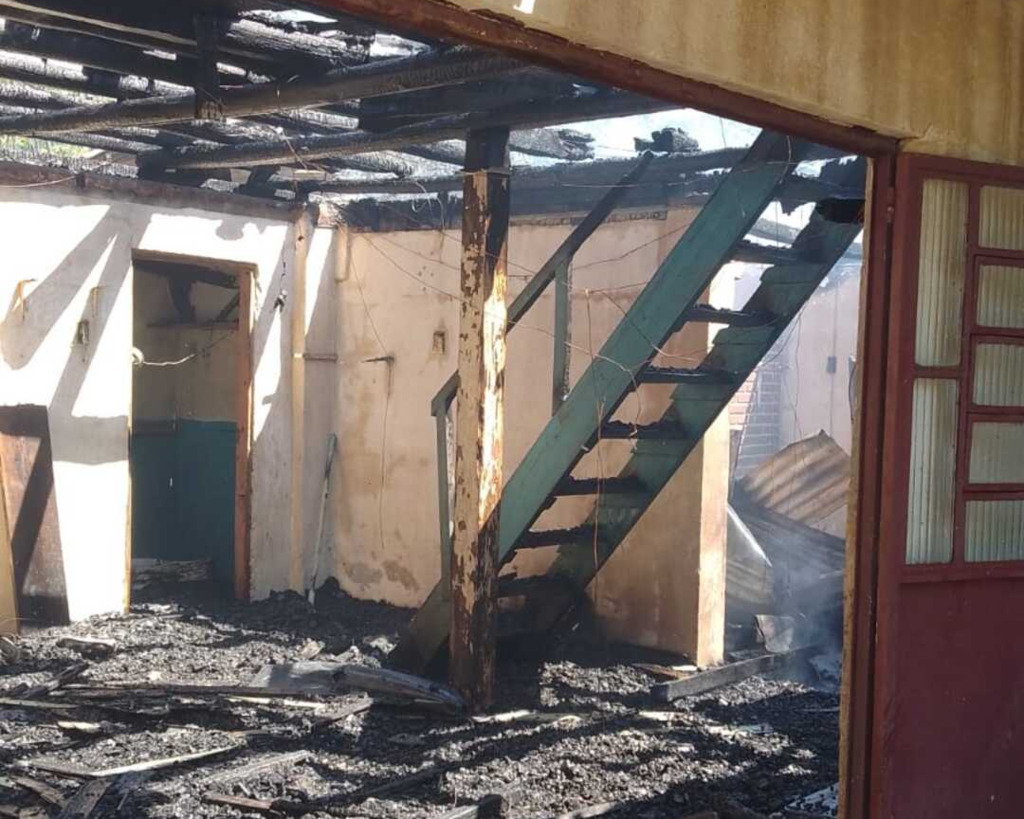 título imagem Incêndio deixa residência totalmente destruída em Restinga Sêca