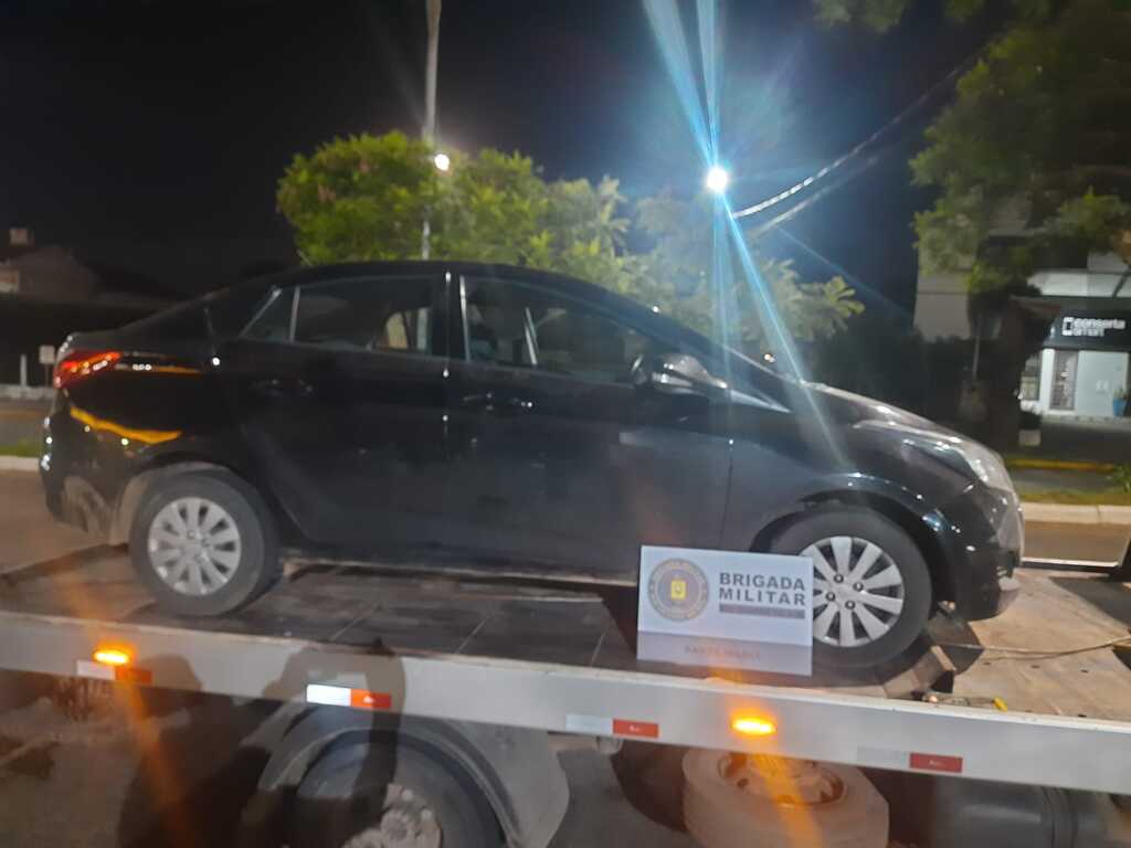 Homem é preso por tráfico de drogas após perseguição policial em Santa Maria Homem é preso por tráfico de drogas após perseguição policial em Santa Maria