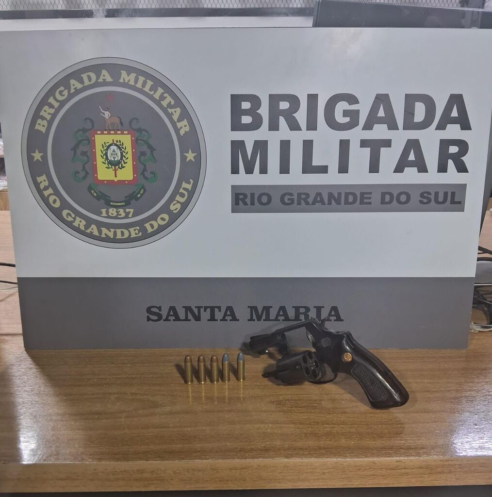 Homem é preso por porte ilegal de arma de fogo em Santa Maria