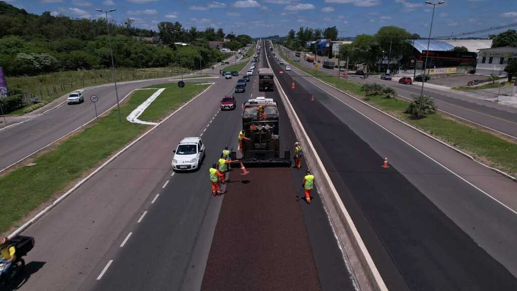 Dnit (Divulgação) - Equipes seguiram o trabalho durante este fim de semana.