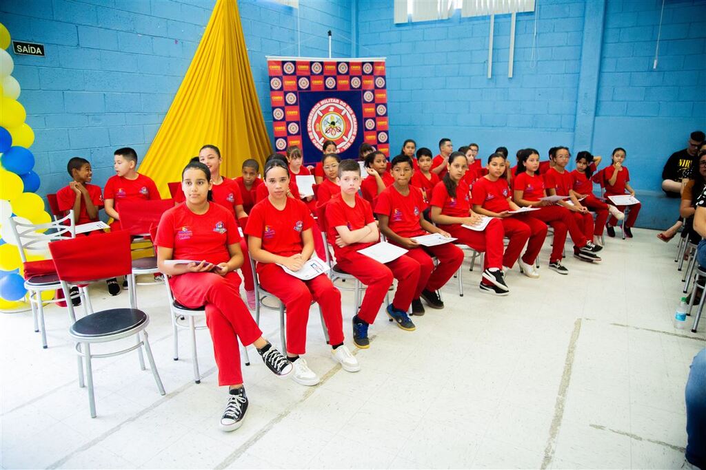 Galeria de imagens: 31 crianças se formaram na 1ª turma de Bombeiros Mirins do Lar de Joaquina