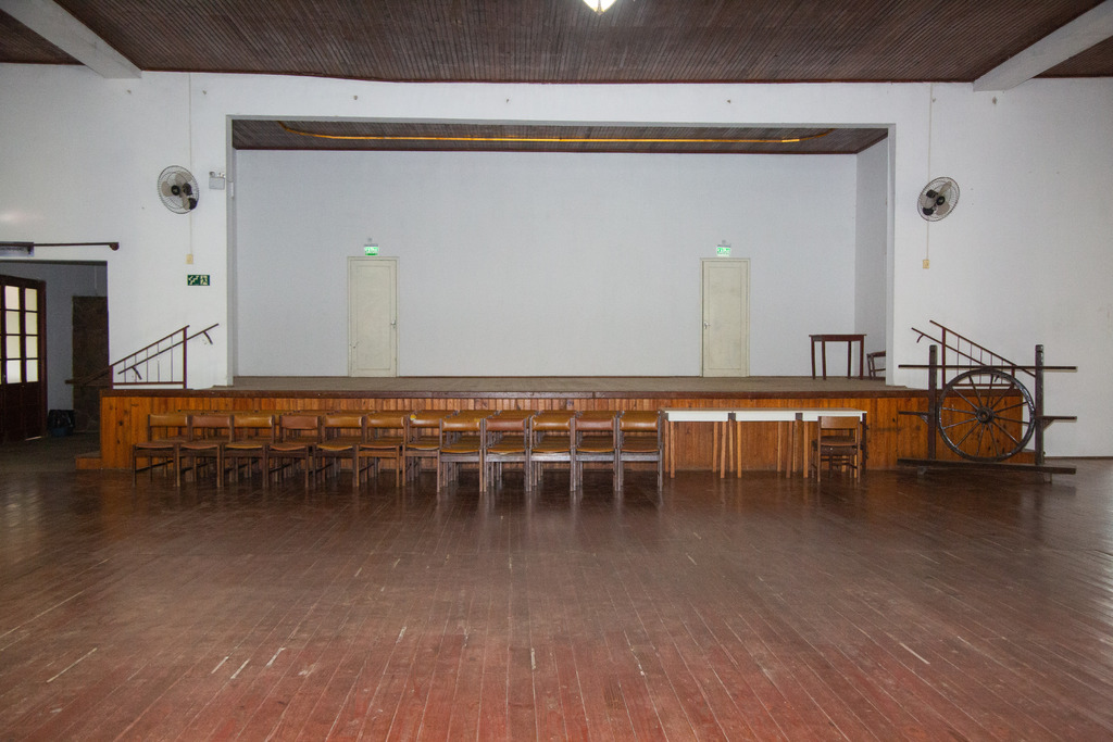 Galeria de imagens: O palco usado para diversas apresentações e nomes grandes do MPB e da cena nativista gaúcha.