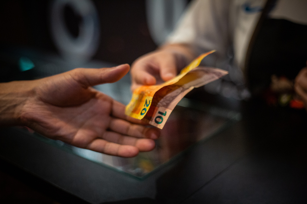 título imagem Prêmio da Nota Fiscal Gaúcha de R$ 50 mil é sorteado para a Região Central