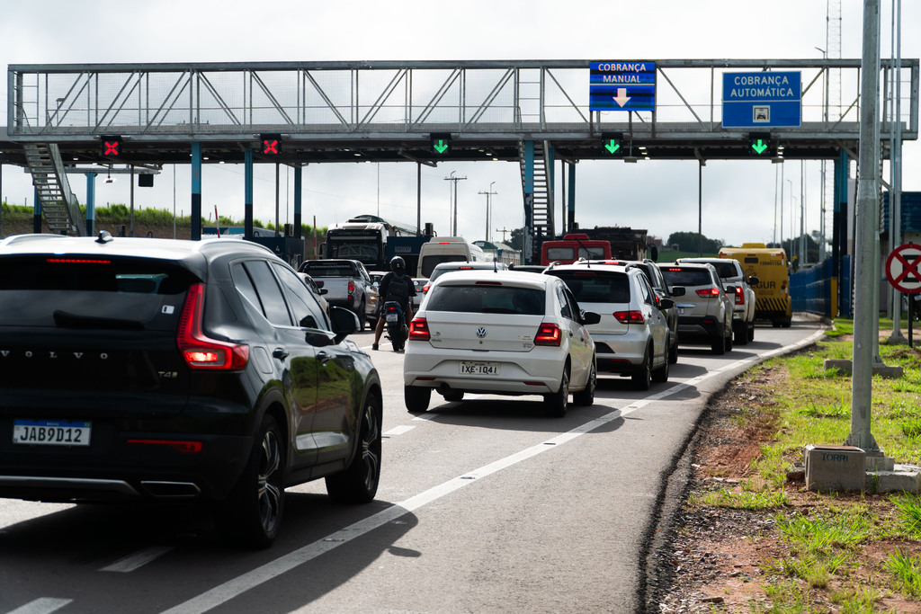 título imagem Mais de 165 mil veículos devem trafegar pela RSC-287 nas datas que antecedem o Natal