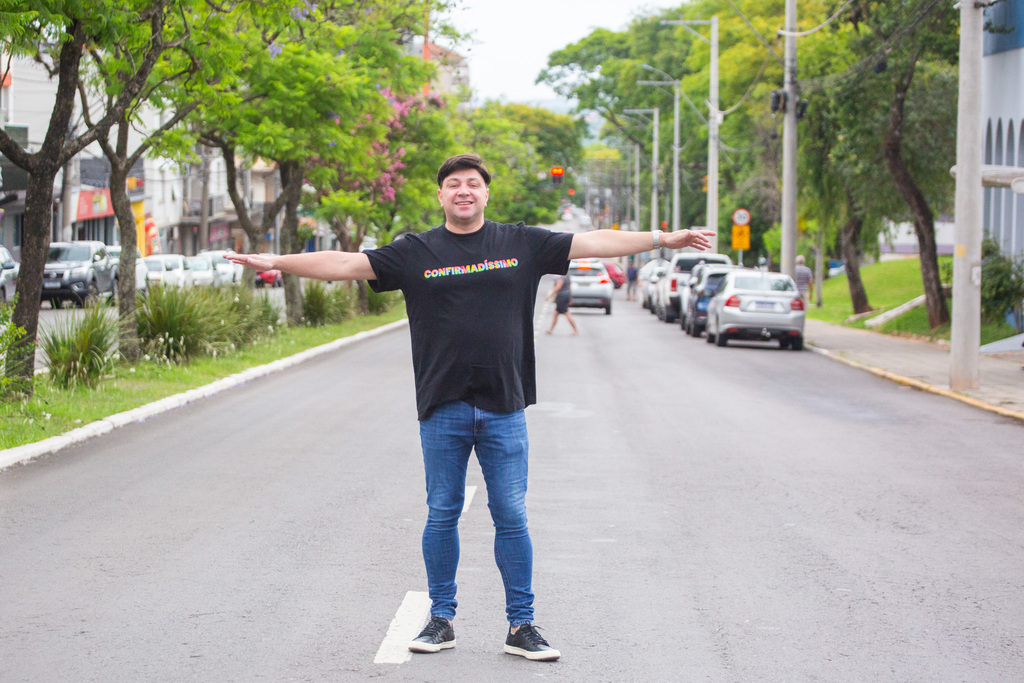 Beto Albert (Diário) - No local que simboliza a sua chegada em Santa Maria, Rudys relembra com orgulho a sua história