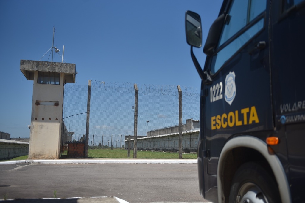 título imagem Mais de 1,3 mil pessoas estão encarceradas em Santa Maria