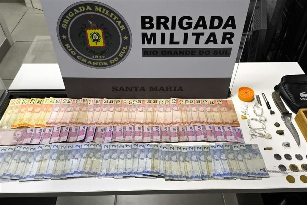 título imagem Jovem é preso em flagrante por tráfico de drogas em Santa Maria