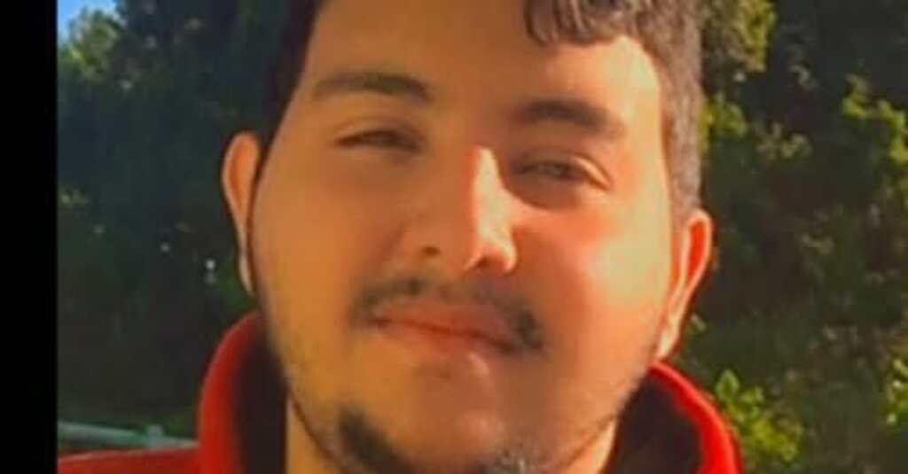 título imagem Jovem morto por descarga elétrica é sepultado em Santa Maria