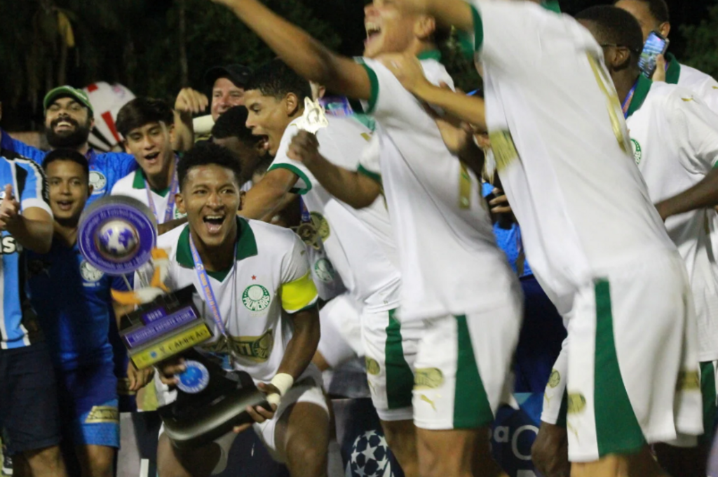 Por 2 a 0, Grêmio perde para o Palmeiras e fica com o vice-campeonato da Copa Santiago