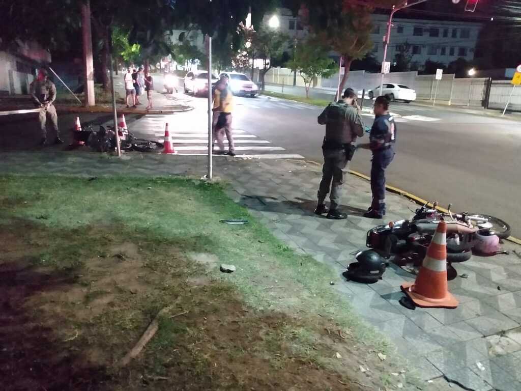 título imagem Identificada a vítima de acidente entre motocicletas na Avenida Presidente Vargas na noite de quinta