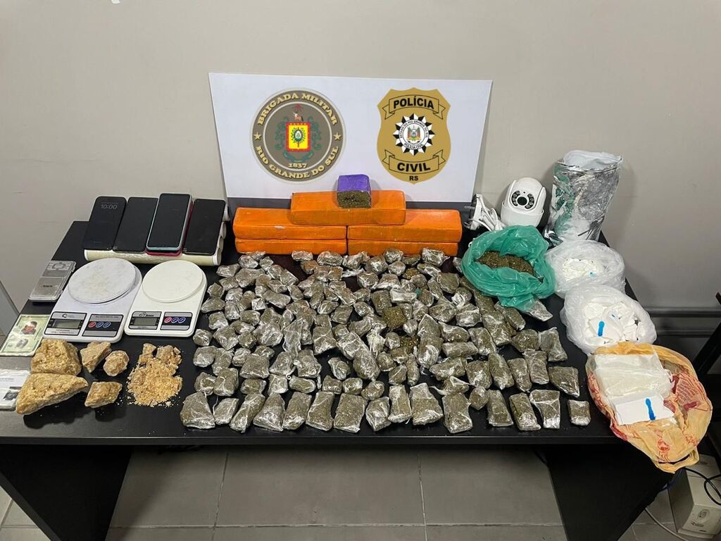 Jovem é presa em Santa Maria com drogas avaliadas em mais de R$ 100 mil