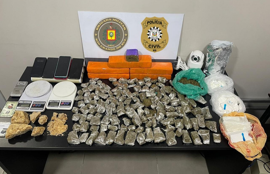 título imagem Mais de R$ 200 mil em drogas são apreendidos em operação contra tele-entrega em Santa Maria e Canoas