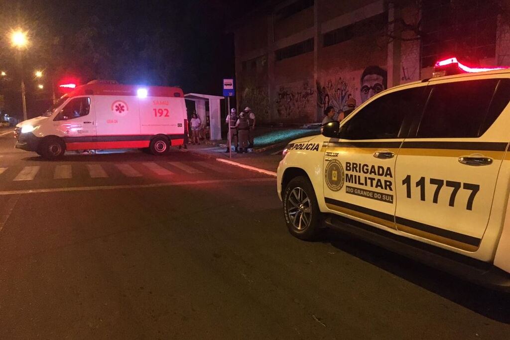 título imagem Adolescente é baleado no pátio de ginásio em Santa Maria